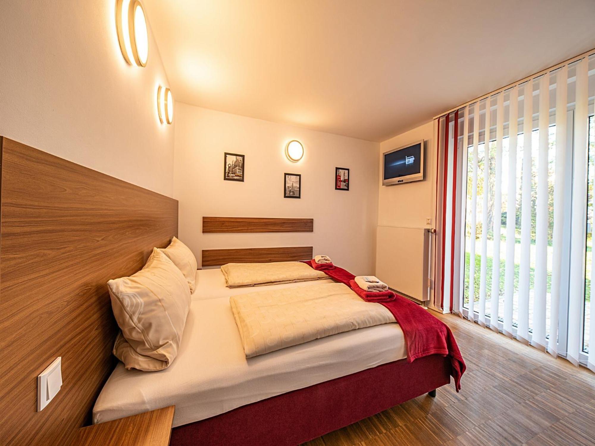 Pension Zum Bergmann Bohlen (Saxony) Quarto foto